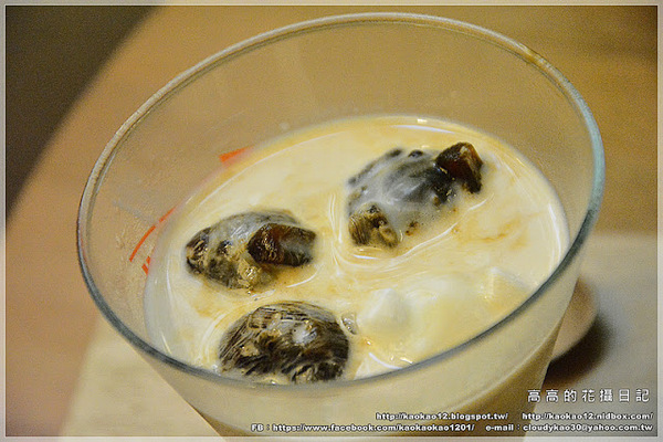 llum 10°cafe 光咖啡10號店:【高雄】前金區。llum 10°cafe' 光.咖啡10號店《溺水豬冰咖啡》