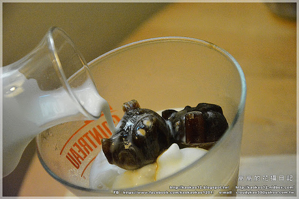 llum 10°cafe 光咖啡10號店:【高雄】前金區。llum 10°cafe' 光.咖啡10號店《溺水豬冰咖啡》