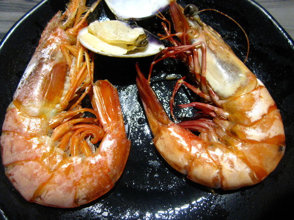 好客音樂燒烤(市府店)：【台北市】澎湖季生蠔海鮮&燒肉吃到飽-好客音樂燒烤市府店