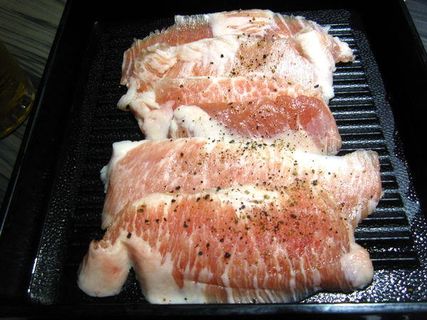 好客音樂燒烤(市府店)：【台北市】澎湖季生蠔海鮮&燒肉吃到飽-好客音樂燒烤市府店