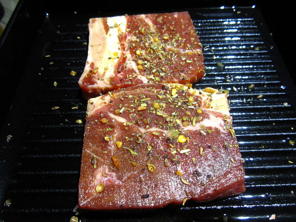 好客音樂燒烤(市府店)：【台北市】澎湖季生蠔海鮮&燒肉吃到飽-好客音樂燒烤市府店