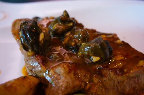 小紅蕃薯Yammy Cafe:【台北.南京東路站】小紅蕃薯 Yammy Cafe-『壽星首選!氣氛佳』