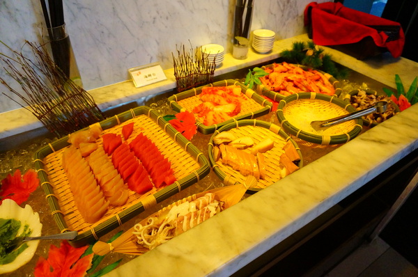 小紅蕃薯Yammy Cafe:【台北.南京東路站】小紅蕃薯 Yammy Cafe-『壽星首選!氣氛佳』