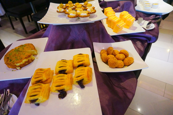 小紅蕃薯Yammy Cafe:【台北.南京東路站】小紅蕃薯 Yammy Cafe-『壽星首選!氣氛佳』