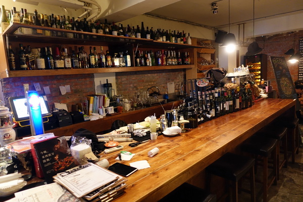 PS TAPAS 西班牙餐酒館:(胖樺食記)台北美食推薦” PS Tapas 西班牙餐酒館”/西班牙海鮮燉飯/誠品敦南/捷運國父紀念館