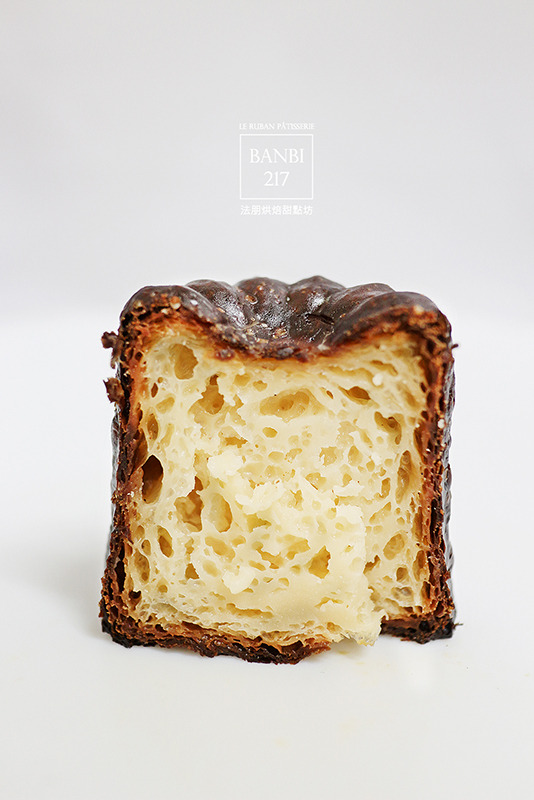 Banbi217 美食旅遊: [Le Ruban Pâtisserie 法朋法式烘焙甜點坊]令人瘋狂的排隊好吃蛋糕,草莓季推出草莓蛋糕捲、草莓塔、草莓蛋糕(捷運信義線信義安和站美食與下午茶)