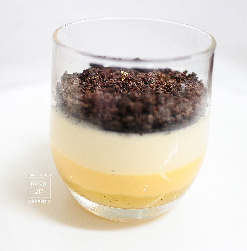 Banbi217 美食旅遊: [Le Ruban Pâtisserie 法朋法式烘焙甜點坊]令人瘋狂的排隊好吃蛋糕,草莓季推出草莓蛋糕捲、草莓塔、草莓蛋糕(捷運信義線信義安和站美食與下午茶)