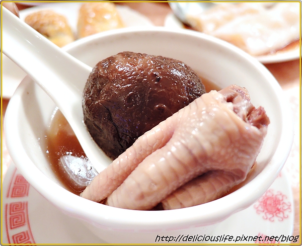 山藥冬菇鳳爪湯2