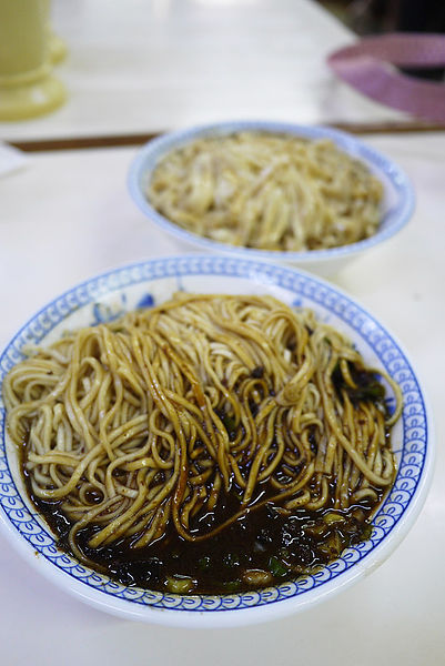 南瓜歐風咖哩(羅東店):發現宜蘭特色餐廳【南瓜歐風咖哩】+羅東夜巿閒晃+文昌路吃酢醬麵