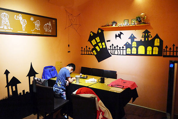 南瓜歐風咖哩(羅東店):發現宜蘭特色餐廳【南瓜歐風咖哩】+羅東夜巿閒晃+文昌路吃酢醬麵