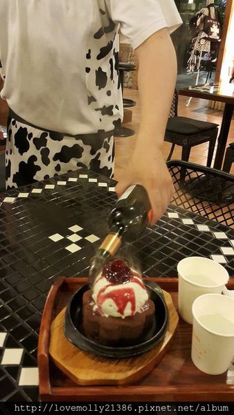 11311720_10200859348523089_1738892478_n