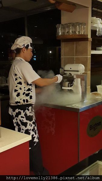 11291768_10200859347523064_849990953_n