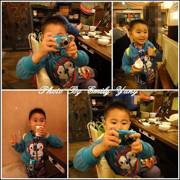 齊齊與阿姨互拍