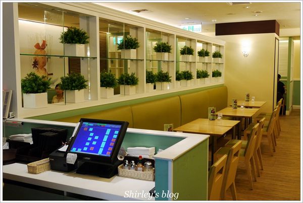 MÖVENPICK café 莫凡彼咖啡館：莫凡彼咖啡館‧台北臺大店