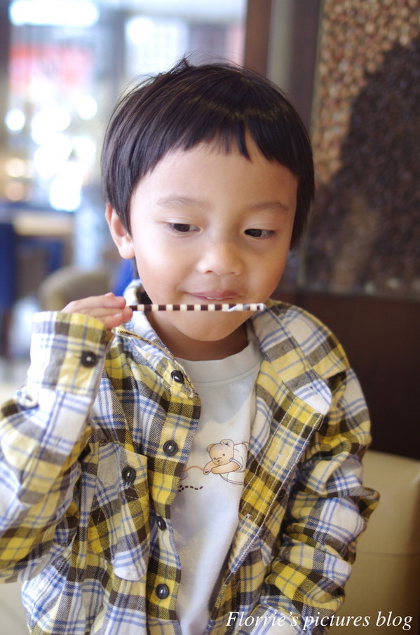 莫凡彼歐風餐廳(台北慶城店):台北松山區美食~MÖVENPICK 莫凡彼歐風餐廳(慶城店)~好吃的牛肉焗飯跟辣烤雞翅