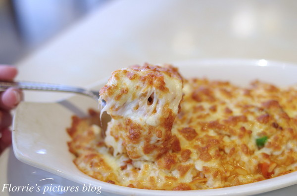 莫凡彼歐風餐廳(台北慶城店):台北松山區美食~MÖVENPICK 莫凡彼歐風餐廳(慶城店)~好吃的牛肉焗飯跟辣烤雞翅