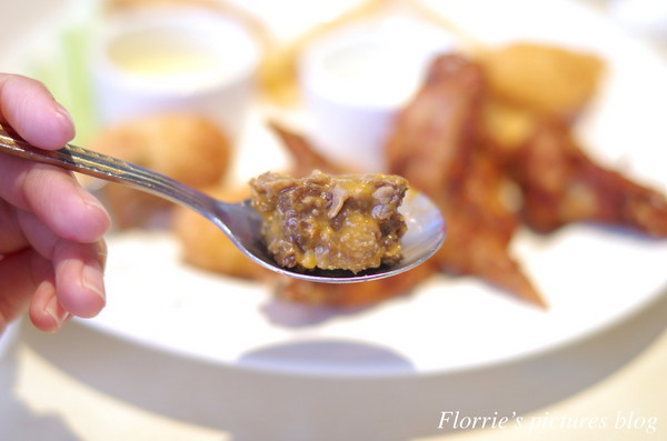 莫凡彼歐風餐廳(台北慶城店):台北松山區美食~MÖVENPICK 莫凡彼歐風餐廳(慶城店)~好吃的牛肉焗飯跟辣烤雞翅