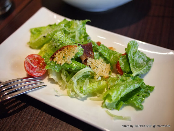 PASSIONE 帕希諾窯烤拿坡里披薩專門店：【食記】台北大安-PASSIONE 帕希諾手工窯烤拿坡里披薩專門店 : 餅皮再Q彈點會更好!