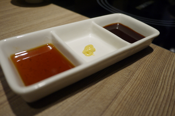 豚膳黑豚料理專賣店：【豚膳黑豚料理專賣店】柚香四溢！嚴選黑豚肉讓人一吃便停不了口啊！