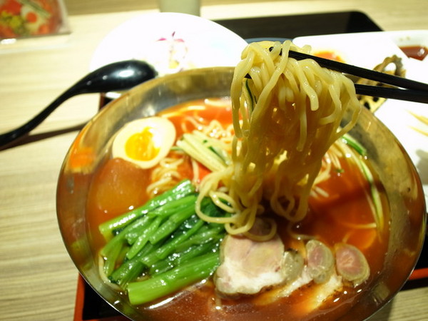 豚膳黑豚料理專賣店:<食記>夏天就是要吃冰冰涼涼的黑豚番茄冷麵阿!!!