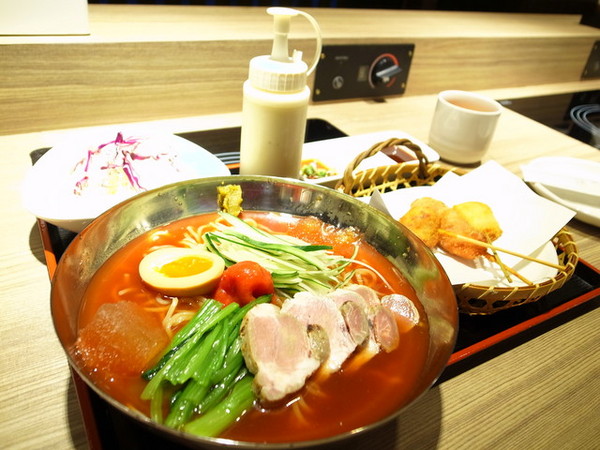 豚膳黑豚料理專賣店:<食記>夏天就是要吃冰冰涼涼的黑豚番茄冷麵阿!!!