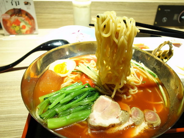 豚膳黑豚料理專賣店:<食記>夏天就是要吃冰冰涼涼的黑豚番茄冷麵阿!!!