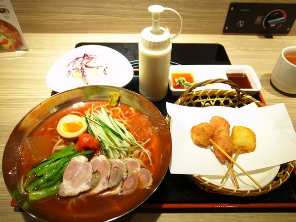 豚膳黑豚料理專賣店:<食記>夏天就是要吃冰冰涼涼的黑豚番茄冷麵阿!!!