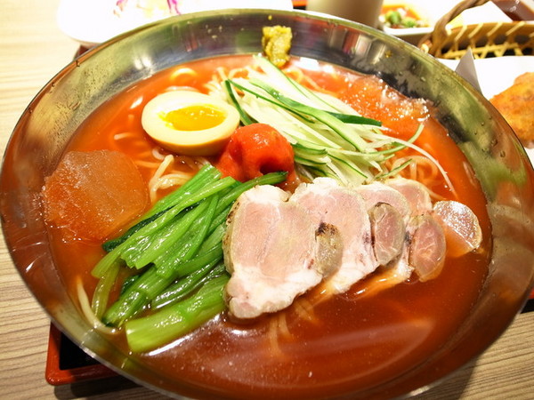 豚膳黑豚料理專賣店:<食記>夏天就是要吃冰冰涼涼的黑豚番茄冷麵阿!!!