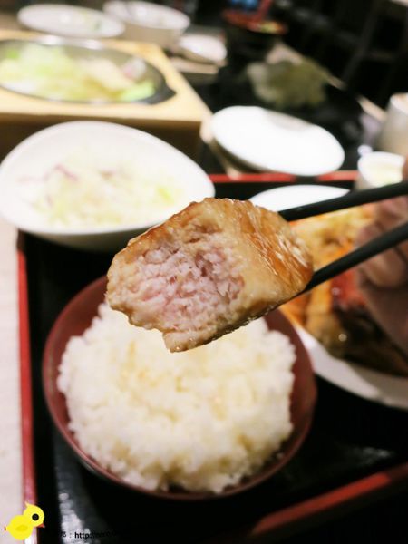 捷運國父紀念館-「豚膳」超大份量厚實豬排