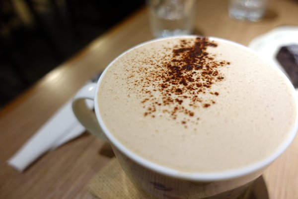 沐樂咖啡:(胖樺食記)台北東區推薦咖啡聽「沐樂咖啡」,近華山1914文化創意產業園區/巧克力布朗尼/不收一成服務費/捷運忠孝新生站