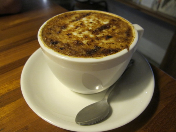 沐樂咖啡:(食記)台北市華山附近臨沂街上沐樂咖啡。咖啡好喝鹹食甜食表現亮眼。