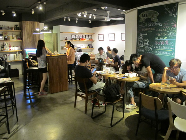 沐樂咖啡:(食記)台北市華山附近臨沂街上沐樂咖啡。咖啡好喝鹹食甜食表現亮眼。