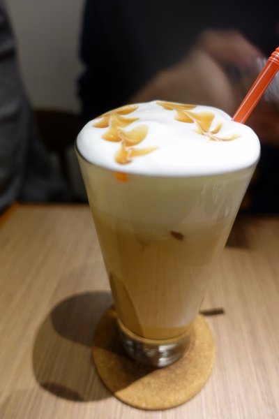 沐樂咖啡:(胖樺食記)台北東區推薦咖啡聽「沐樂咖啡」,近華山1914文化創意產業園區/巧克力布朗尼/不收一成服務費/捷運忠孝新生站