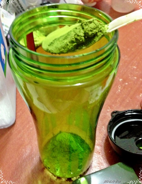 天仁茗茶 綠茶粉：〞口碑卷〞 天仁茗茶 御選綠茶粉 。 誰說綠茶只能用熱水泡 冷水也能泡好茶