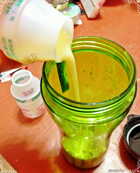 天仁茗茶 綠茶粉：〞口碑卷〞 天仁茗茶 御選綠茶粉 。 誰說綠茶只能用熱水泡 冷水也能泡好茶