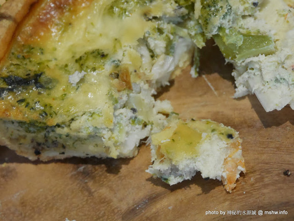 POND BURGER CAFE：【食記】台北Pond Burger Cafe 早午餐.漢堡.輕食@信義國際會議中心&世界貿易中心-捷運MRT台北101/世貿 : 食材新鮮,口味創新,下午茶也能享受美味私房漢堡