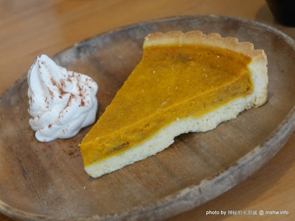 POND BURGER CAFE：【食記】台北Pond Burger Cafe 早午餐.漢堡.輕食@信義國際會議中心&世界貿易中心-捷運MRT台北101/世貿 : 食材新鮮,口味創新,下午茶也能享受美味私房漢堡