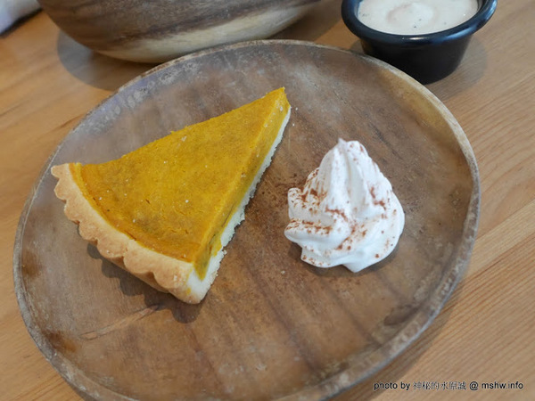 POND BURGER CAFE：【食記】台北Pond Burger Cafe 早午餐.漢堡.輕食@信義國際會議中心&世界貿易中心-捷運MRT台北101/世貿 : 食材新鮮,口味創新,下午茶也能享受美味私房漢堡