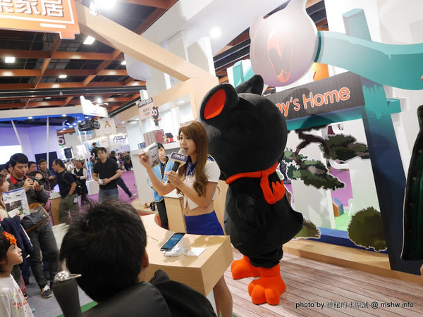 POND BURGER CAFE：【食記】台北Pond Burger Cafe 早午餐.漢堡.輕食@信義國際會議中心&世界貿易中心-捷運MRT台北101/世貿 : 食材新鮮,口味創新,下午茶也能享受美味私房漢堡