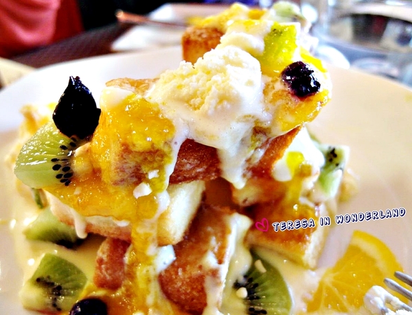 Plus Belle 好時光迴廊-藝文廚房：[食記] 東區◩忠孝復興站◪ 好時光迴廊♫平價下午茶❤甜滋滋蜜糖吐司♬