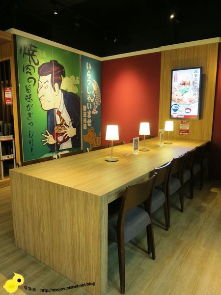 【台北】滿燒肉丼食堂-好吃的丼飯-胡麻醬漢堡排丼飯-安格斯牛排丼飯