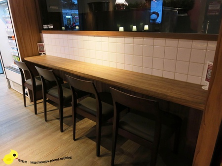 【台北】滿燒肉丼食堂-好吃的丼飯-胡麻醬漢堡排丼飯-安格斯牛排丼飯