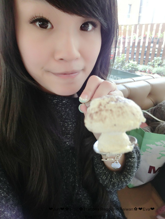 Trattoria Reggiano:【食記】oO。。台北 東區 Trattoria Reggiano Taiwan食品餐廳 大花園 威尼斯花園 小磨菇 小蜜蜂 小飄蟲 提拉米蘇盆栽 超可愛的盆栽花園蛋糕組合,跟著蜜蜂飛舞吧~o○。