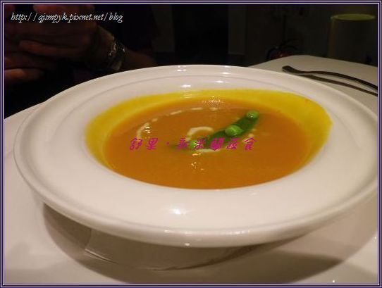 1327338183-4192217257