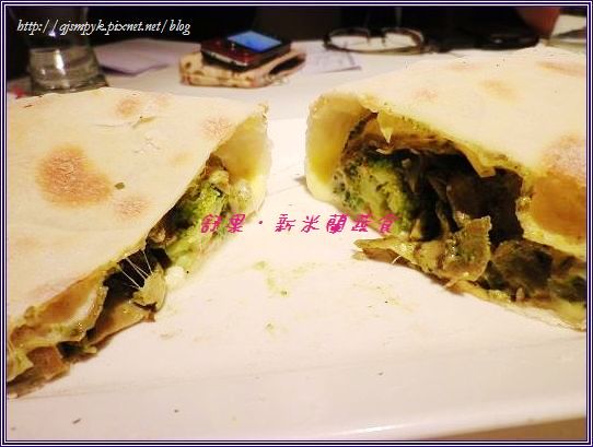 1327338184-3908603512