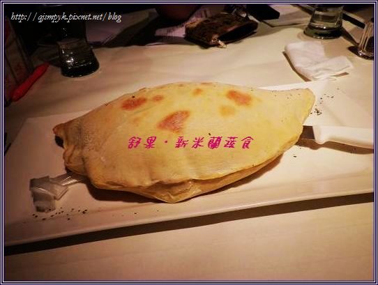 1327338184-1297792690