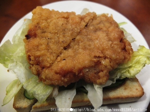 日光森林(勝利店):【美食特搜。屏東市】日光森林(勝利店)。彷彿與大自然一同用餐 屏東精緻早午餐活力美食