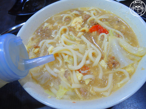 龍記搶鍋麵：呷飽祙【台北中正･龍記搶鍋麵】窄巷裡的好吃熗鍋麵