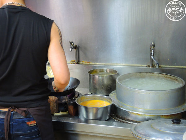 龍記搶鍋麵：呷飽祙【台北中正･龍記搶鍋麵】窄巷裡的好吃熗鍋麵