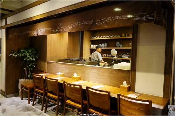 穗科手打烏龍麵(台北忠孝店)：台北捷運忠孝敦化 穗科手打烏龍麵~入口留香的清秀單純味